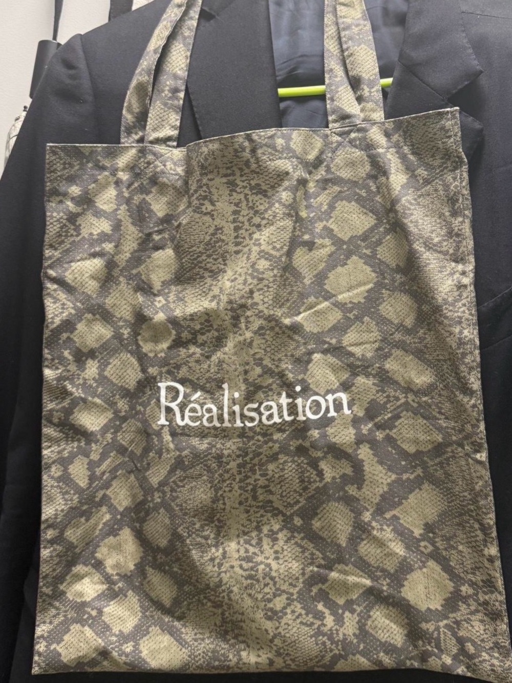 Realization par snake print tote bag